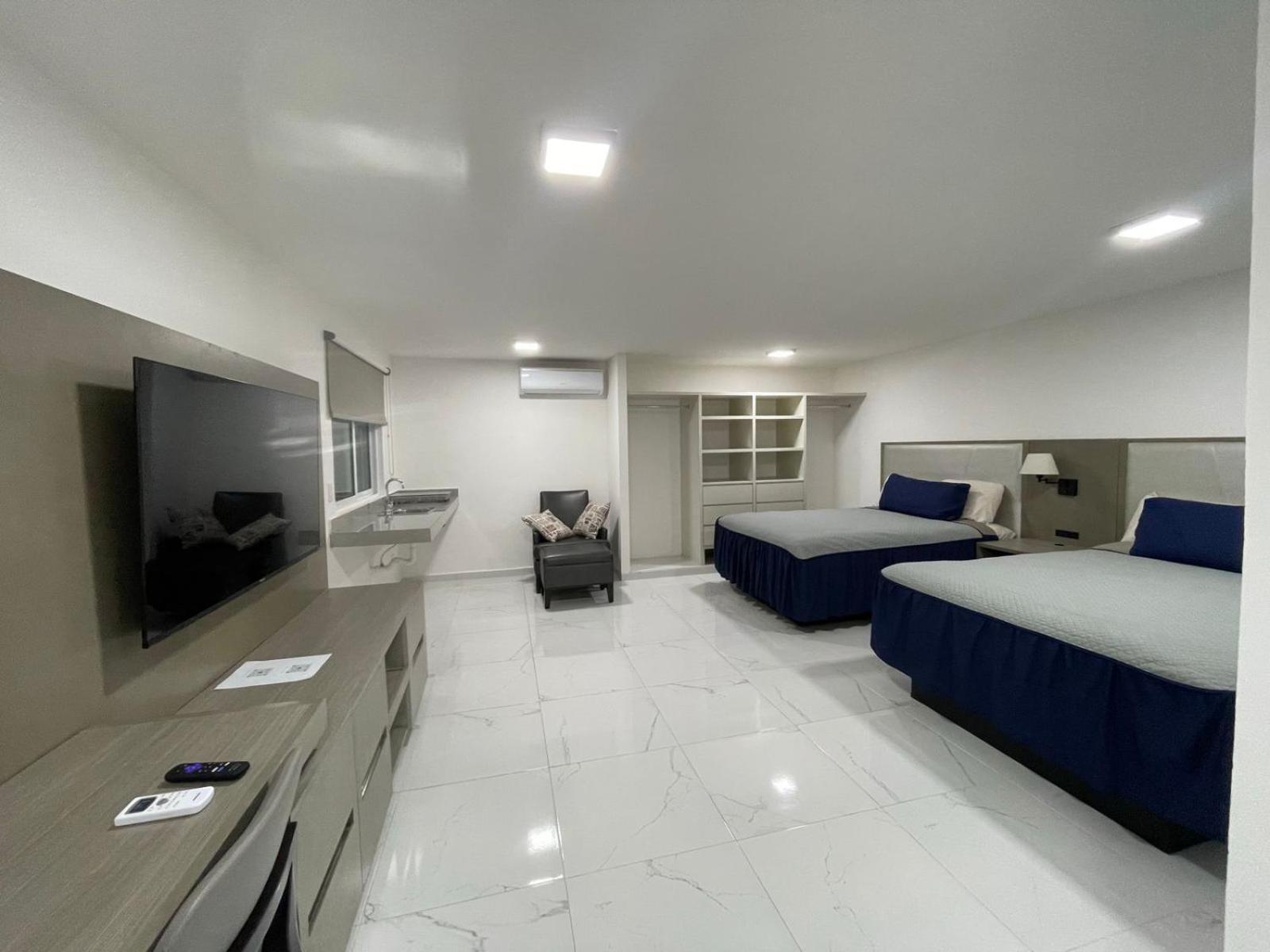 Guest House Stone Wall Residences カンクン エクステリア 写真